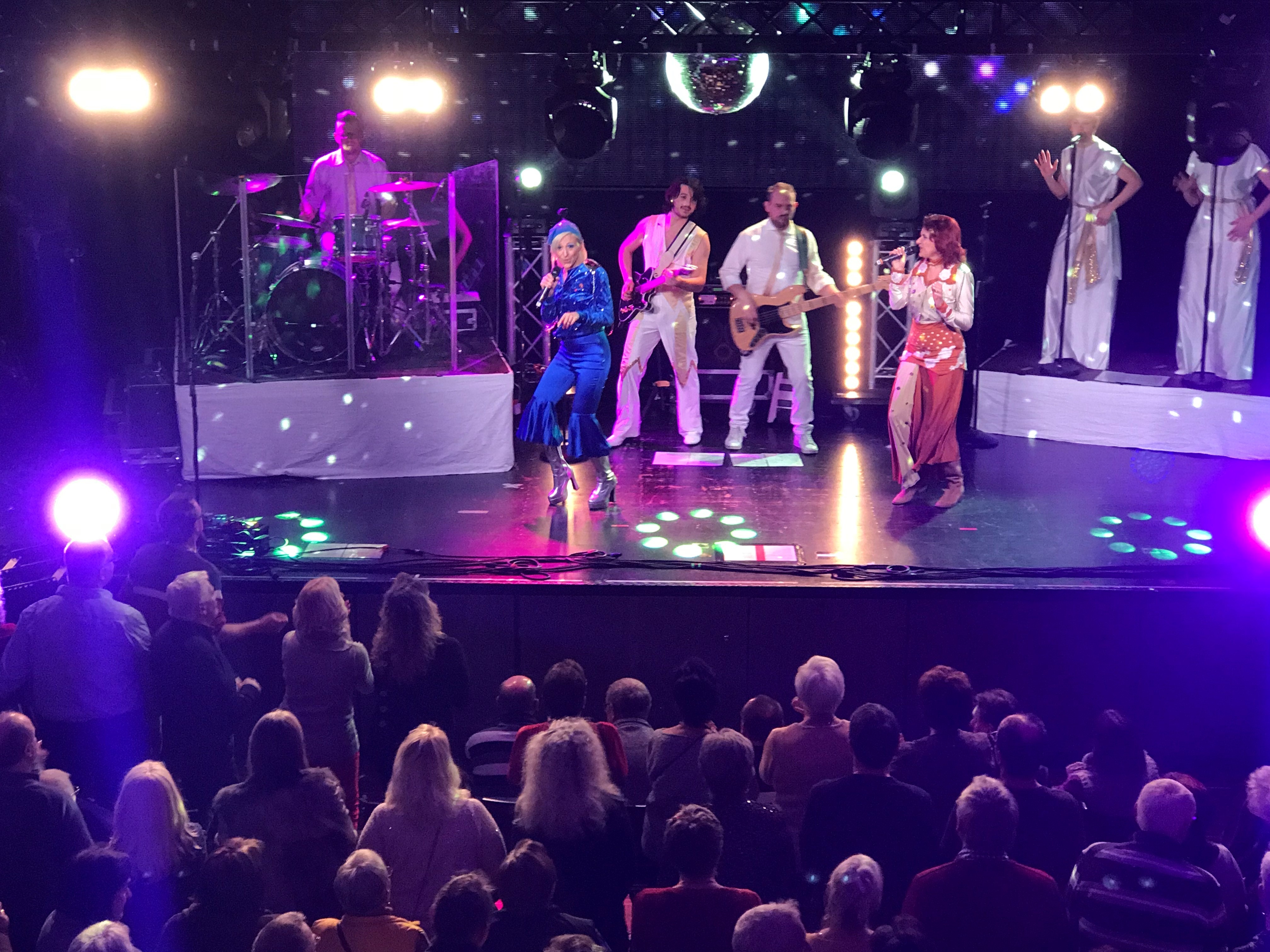 2018-01-22-ABBA Tribute (Show).jpg