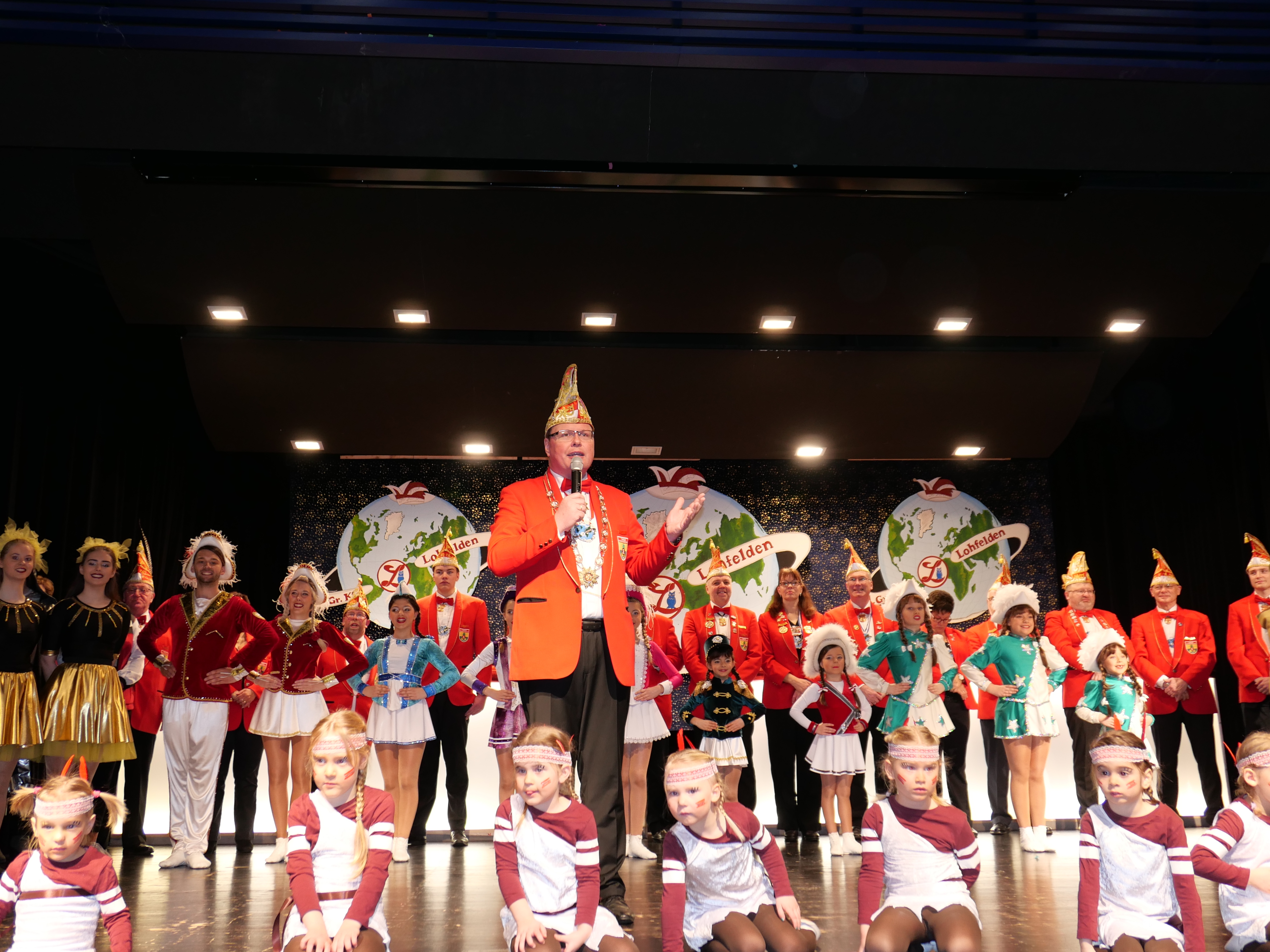 2019-02-10-Seniorenkarneval-Begrüßung Altrogge.JPG