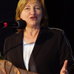 Die Hessische Staatsministerin für Justiz, Eva Kühne-Hörmann, während ihrer Festansprache.