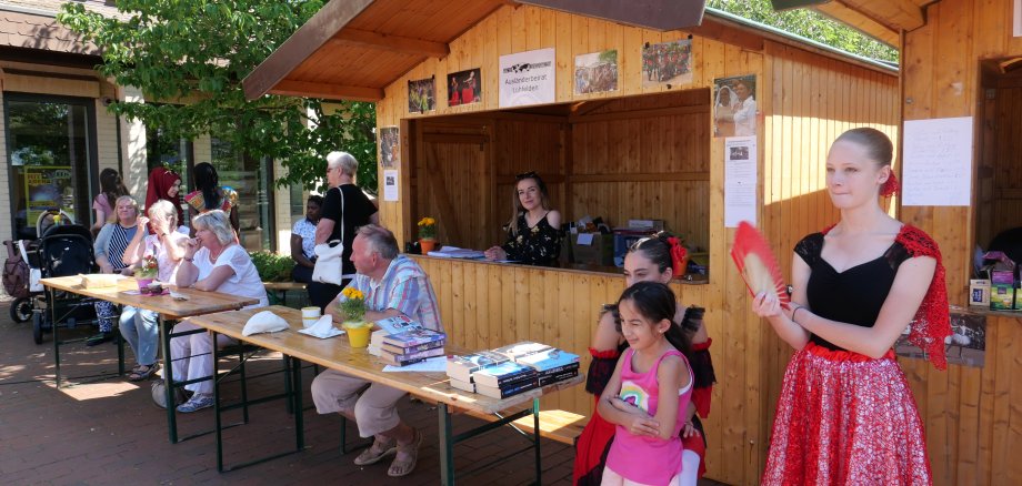 Die Hütte des Ausländerbeirats war gut besucht.