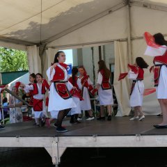 Die Tänzerinnen der Albanischen Folkloretanzgruppe begeisterten die Zuschauerinnen und Zuschauer.