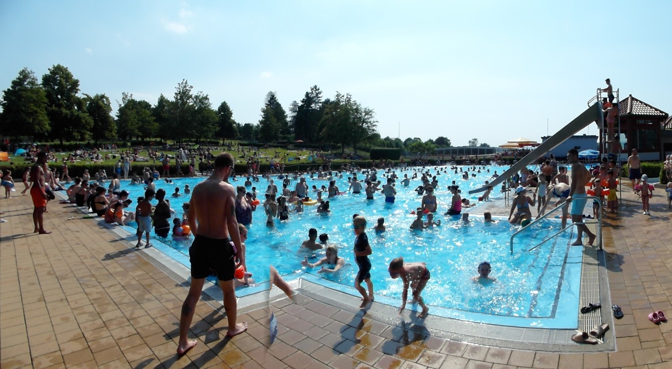 Kühles Nass für die Besucherinnen und Besucher.