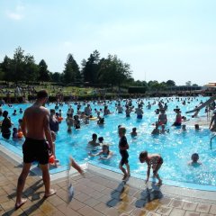 Kühles Nass für die Besucherinnen und Besucher.