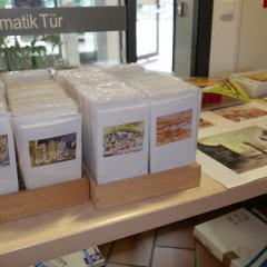 Grußkarten und kleine Bilder.