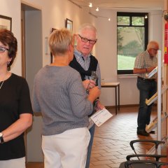 Interessierte Besucherinnen und Besucher.