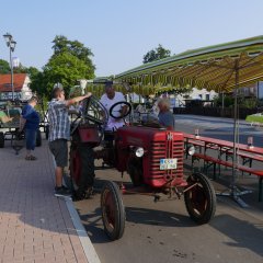 Fleißige Helferinnen und Helfer beim Auf- und Abbau. - DANKE an alle,  die sich engagiert haben!