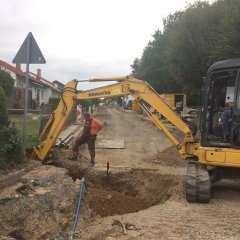 Firma Emmeluth bei Arbeiten am Kanalhausanschluss in der Talstraße.