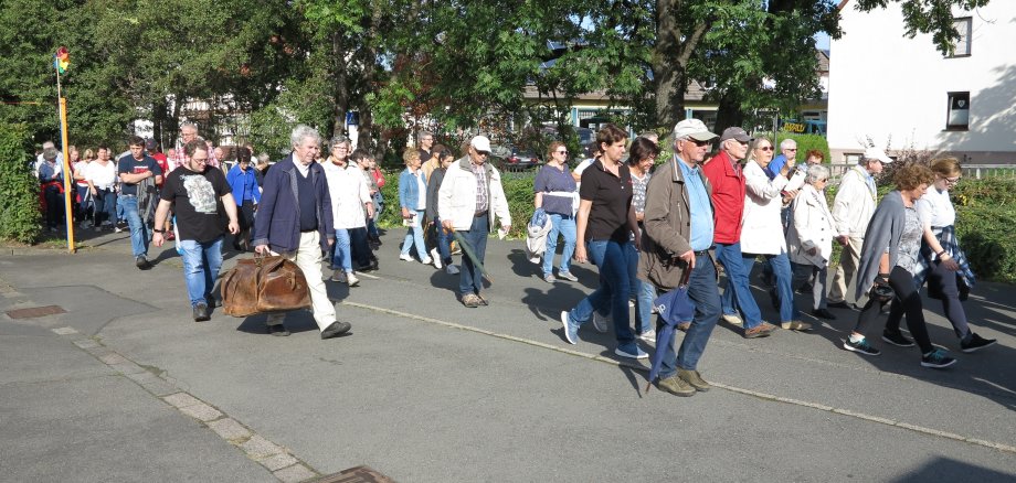 Auf dem Weg zum ehemaligen Edeka-Markt.
