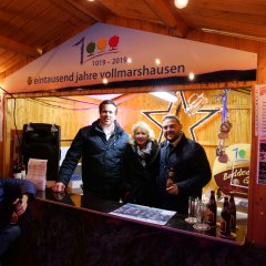 Hütte auf dem Weihnachstmarkt an der Linde in Vollmarshausen.