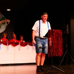 Über „Geizhälse“ sprach Wolfgang Sparr in seiner Büttenrede.