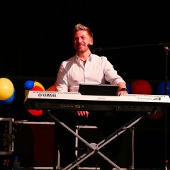 Musikalisch begleitet wurde der Nachmittag von Sven Winkel.
