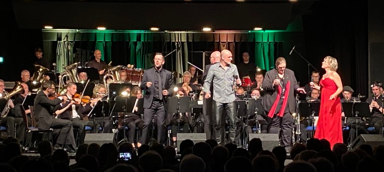 Die Vorsicht Gebläse!-Band heizte die Stimmung im 2. Teil weiter an.