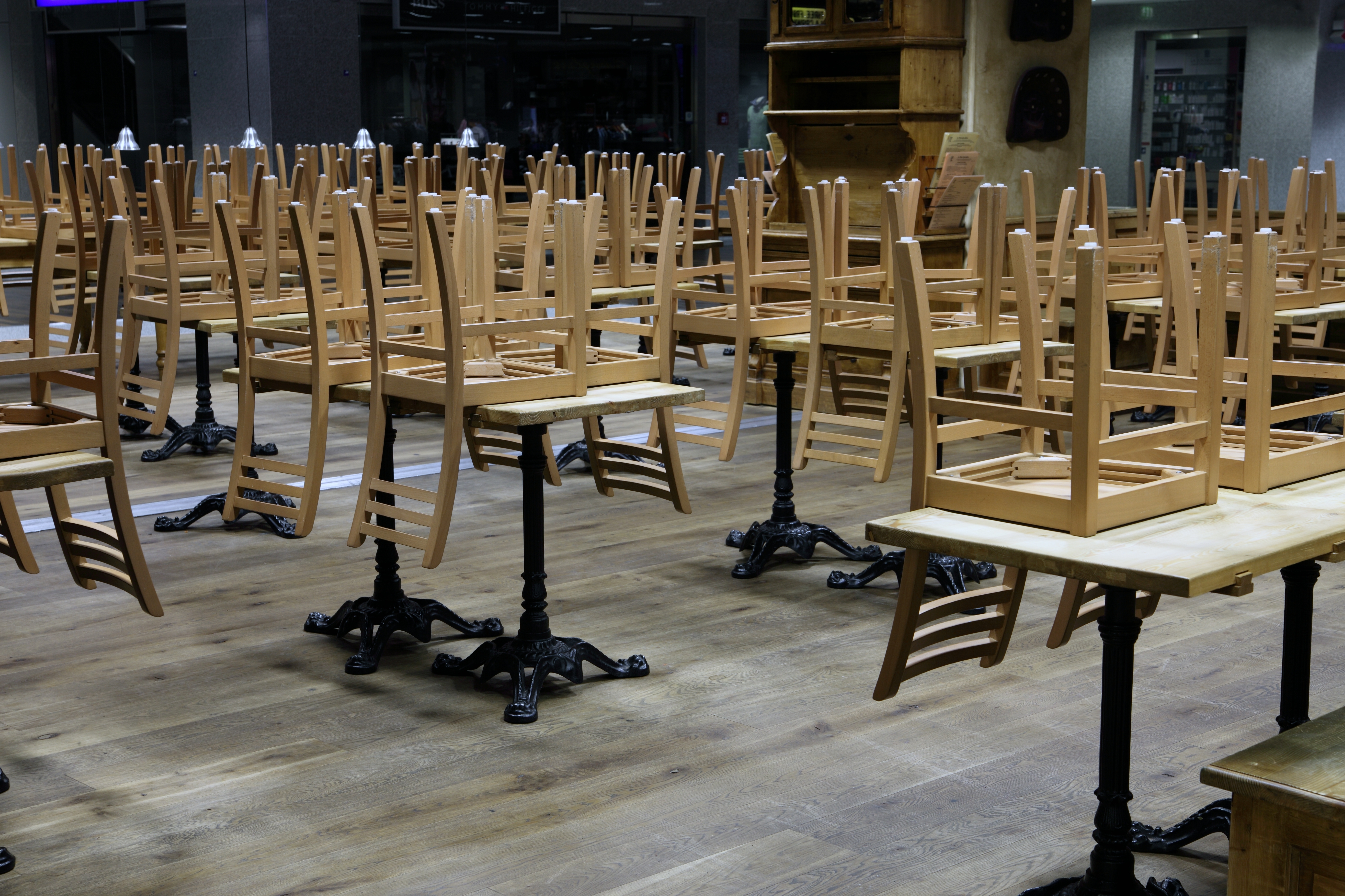 Ab Samstagmittag, 21.03.2020, 12:00 Uhr, bleiben Restaurants und Gaststätten geschlossen. 