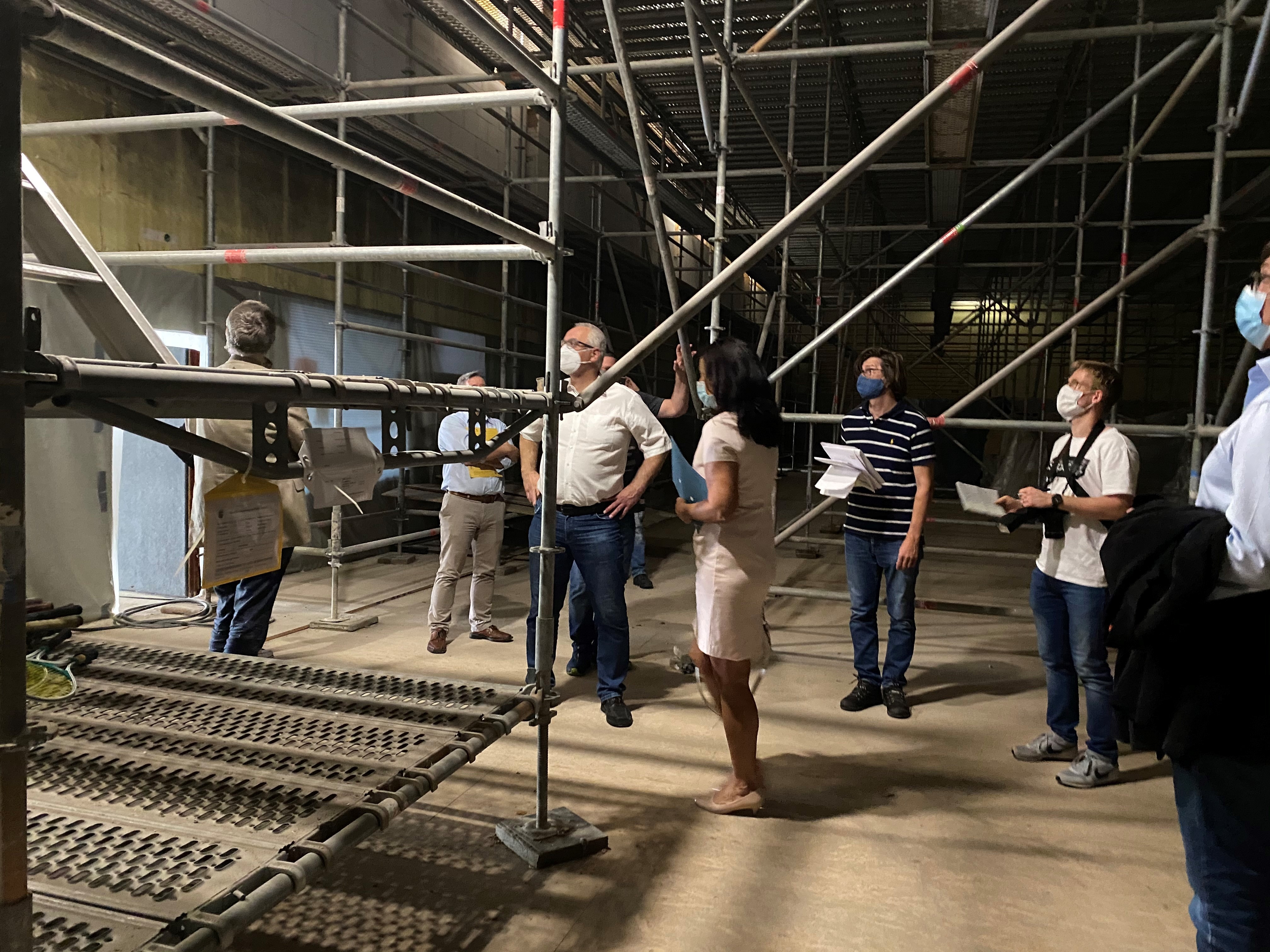 Besichtigung des Innenraumes.