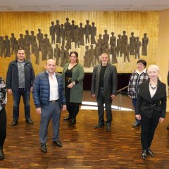 Folgende Kandidaten ließen sich am 30.09.2020 für die Ausländerbeiratswahl am 14.03.2021 aufstellen (v.l.n.r.): Khadija Qari, Elona Abraha, Andrei Rau, Fadil Ristemi, Edita Basha, Fatmir Alili, Larisa Ulianenko, Lubov Zufall-Korsakova, Bella Tonkikh und Friday Aigbomian. Nicht auf dem Foto zu sehen ist Salih Göktan.