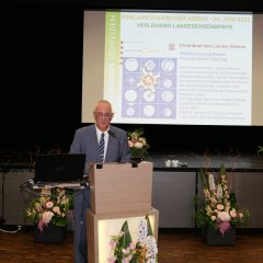 Bürgermeister Uwe Jäger bei seiner Ansprache.