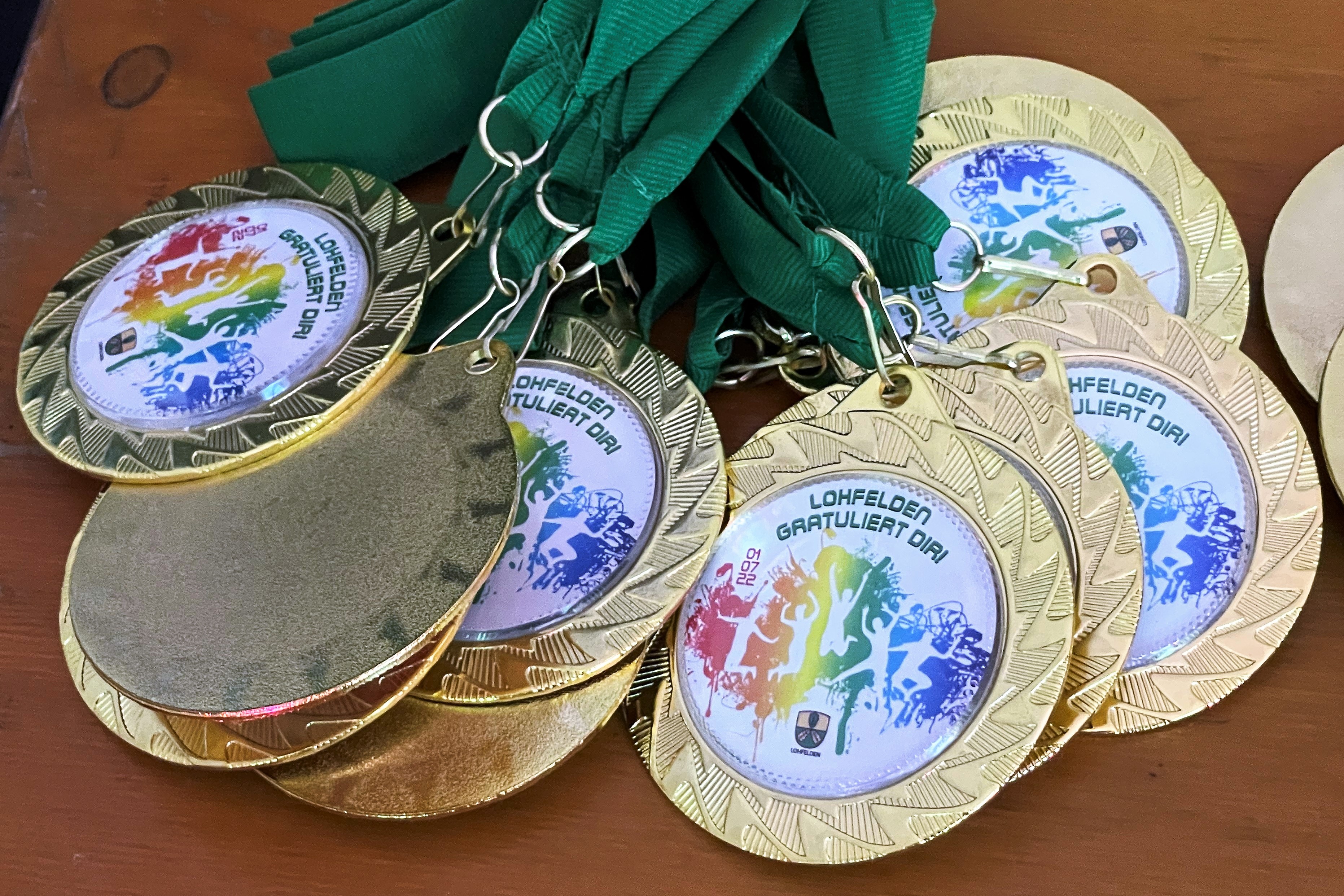 Allen Sportlerinnen und Sportlern der vergangenen Saisons 2020 bis 2022 sagt die Gemeinde Lohfelden: Herzlichen Glückwunsch zu den hervorragenden sportlichen Erfolgen! 