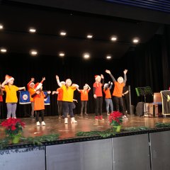 Die Kinder der „Tanzmäuse“ der FSK Lohfelden unter der Leitung von Yvonne Draeger während ihres fröhlichen Auftrittes.
