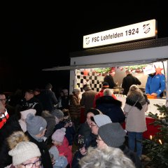 Der Bratwurst-Wagen des Kirchenvorstandsteams.