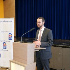 Der Leiter der Stabsstelle „Gemeinsam Sicher In Hessen“, Jan Schneider, richtete bei der Auftaktveranstaltung die Grüße des Hessischen Innenministers aus.