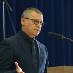 Der Vorsitzende der Gemeindevertretung, Norbert Thiele, begrüßte die Gäste zum Jahresempfang der Gemeinde Lohfelden im Bürgerhaus.