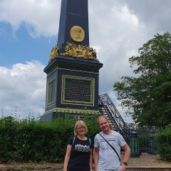 Besuchten gemeinsam mit Agenda-Sprecherin Eva Eichholz das Denkmal Gablenz am Samstagvormittag und spazierten durch den Trutnover Stadtpark: Marianne Wolf und Paul Eicke.