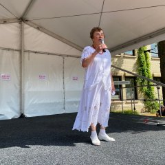 Bella Tonkikh sang urkrainische Lieder.