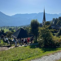 Führung im Kräuterdorf Irrschen.