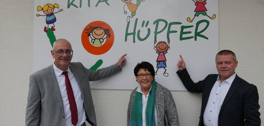 Erste Beigeordnete Bärbel Fehr, Gemeindevertretervorsitzender Norbert Thiele (r.) und Bürgermeister Uwe Jäger.