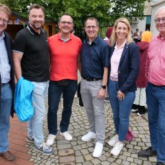 Gäste aus der Nachbarschaft mit Bürgermeister Uwe Jäger (r.) und Fachbereichsleiter Kai Hast (2.v.l.): Kreisbeigeordneter Thomas Ackermann, Söhrewalds Bürgermeister Ralf Eberwein, Fuldabrücks Bürgermeister Andreas Damm und Landtagsabgeordnete Anna-Maria Schölch.