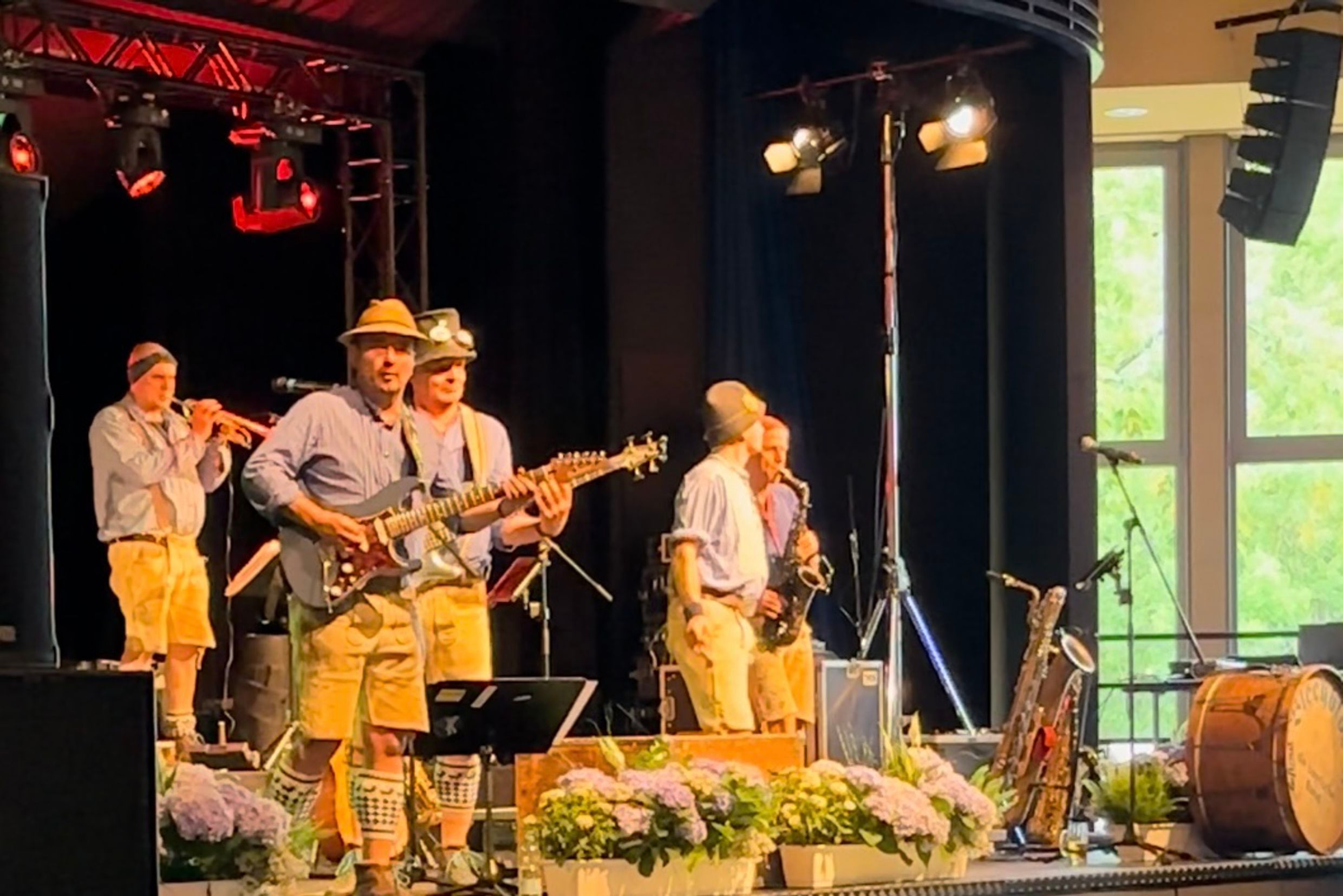 Die Blechblos´n sorgten für Stimmung im Lohfeldener Bürgerhaus!