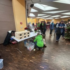 Die Kinder hatte viel Spaß an der Spielstation des Vereins „Hand und Pfote e.V.“ mit dem „Heißen Draht“, den Fühlboxen, Sandsieben und einem Rohr-Wurfspiel.