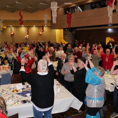 Die Seniorinnen und Senioren zeigten sich in ausgelassener Stimmung und bester Feierlaune.