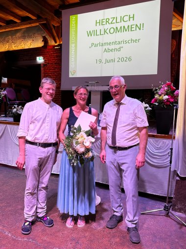 Miriam Würth-Kreševljak erhielt die Ehrenbezeichnung Gemeindeälteste/Ehrengemeindevertreterin“. Miriam Würth-Kreševljak erhielt die Ehrenbezeichnung Gemeindeälteste/Ehrengemeindevertreterin“.