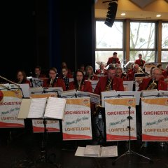 „Beswingte“ musikalische Umrahmung erfolgte durch das Orchester Lohfelden.