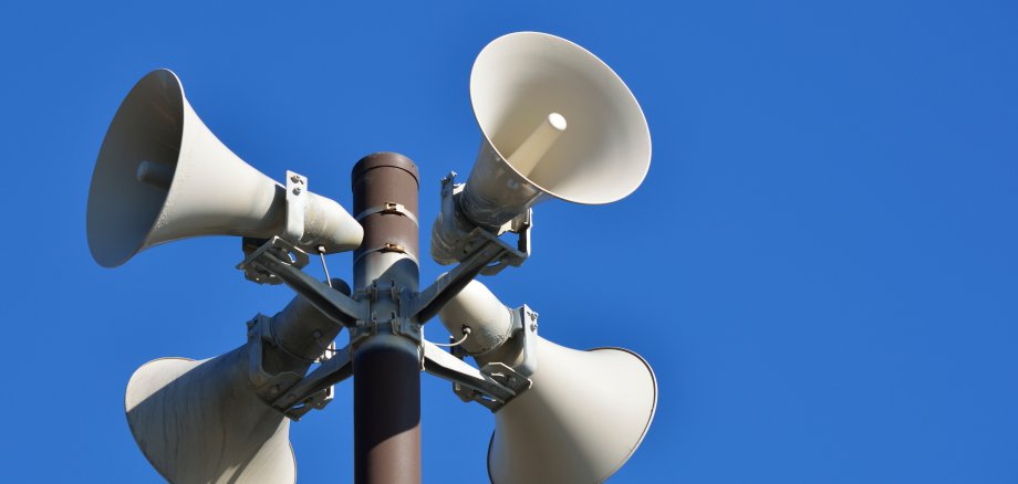 Am 13.03.2025 findet der Landesweite Warntag zur Sensibilisierung der Bürgerinnen und Bürger für Warnsignale sowie zum Testen der Warnmedien statt.