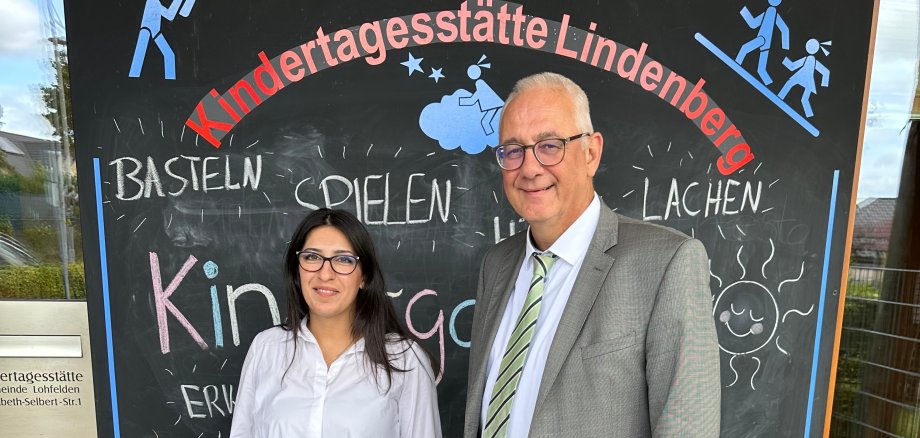 Bürgermeister Uwe Jäger besuchte am 19.09.2023 die Kindertagesstätte Lindenberg, um Anahit Martirosjan aufzusuchen, die hier Anerkennungsjahr absolviert.
