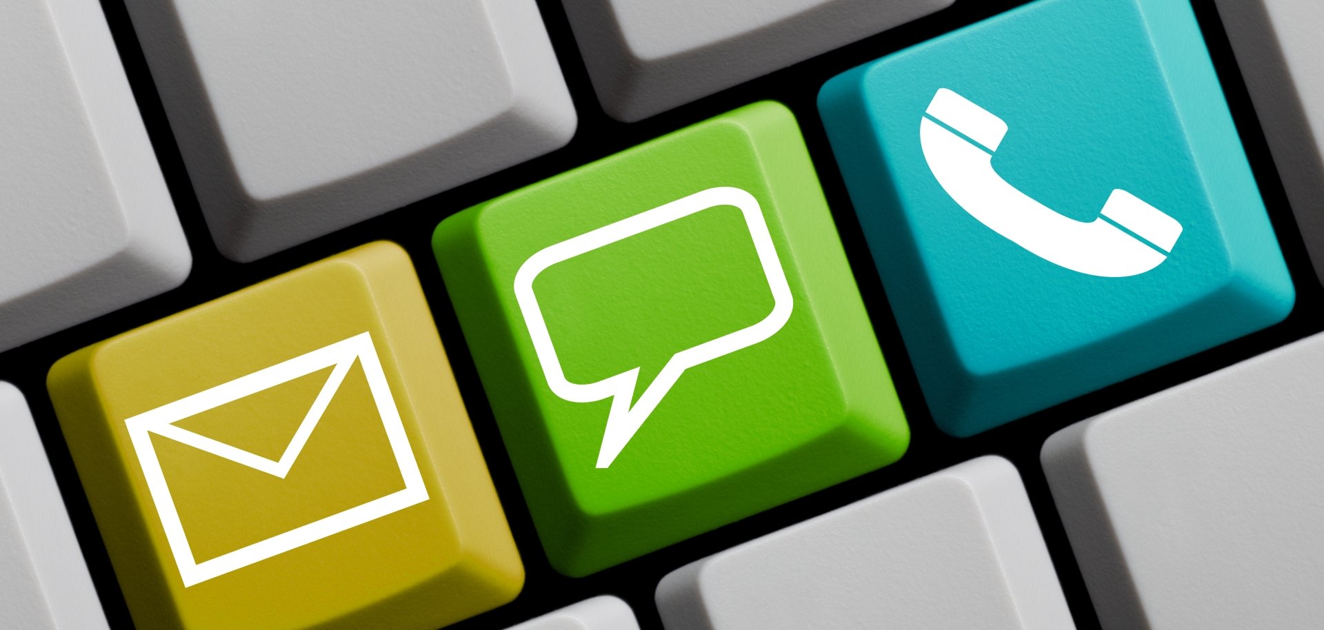 Online-Kontakt - Computer-Tastatur 3d Illustration