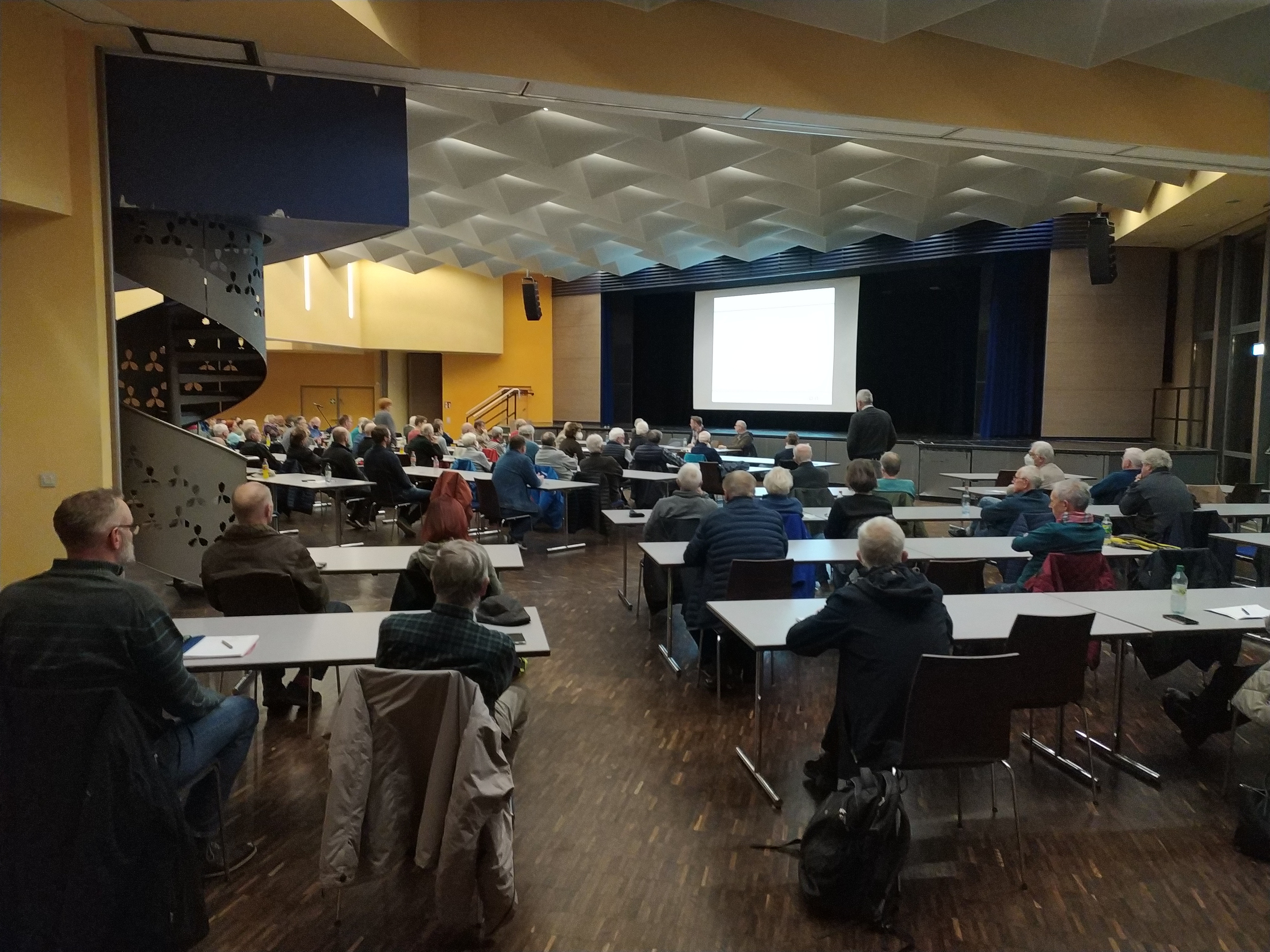 Informationsveranstaltung des Arbeiteskreises Energie des Klimaschutzbeirates Lohfelden zum Thema "Klima schützen und Energie sparen durch Photovoltaikanlagen".