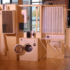 Ausstellung „(E)mission Wohnung“ des Klimarates des Staatstheaters Kassel in der Gemeinde- und Schulbücherei Lohfelden vom 22.04. bis 21.05.2025