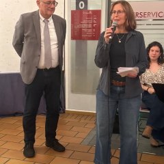Projektleiterin Maike Oertel und Bürgermeister Uwe Jäger eröffneten die Ausstellung.